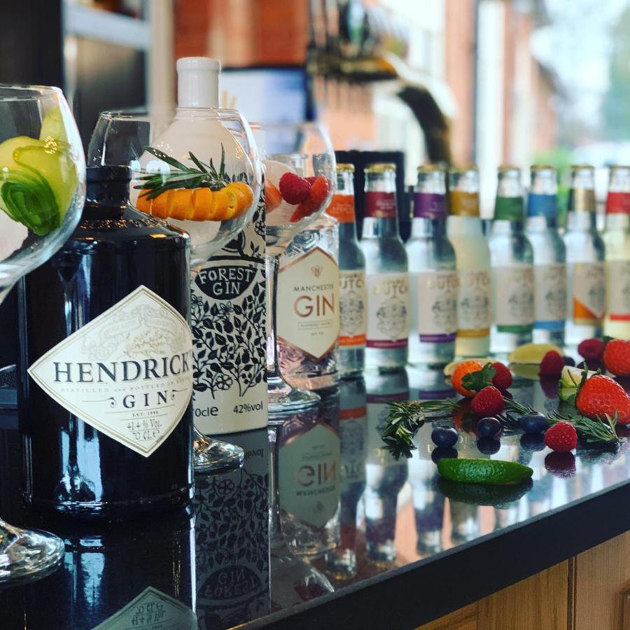The Wheatsheaf Hotel, Сандбач Экстерьер фото Hendrick's Gin